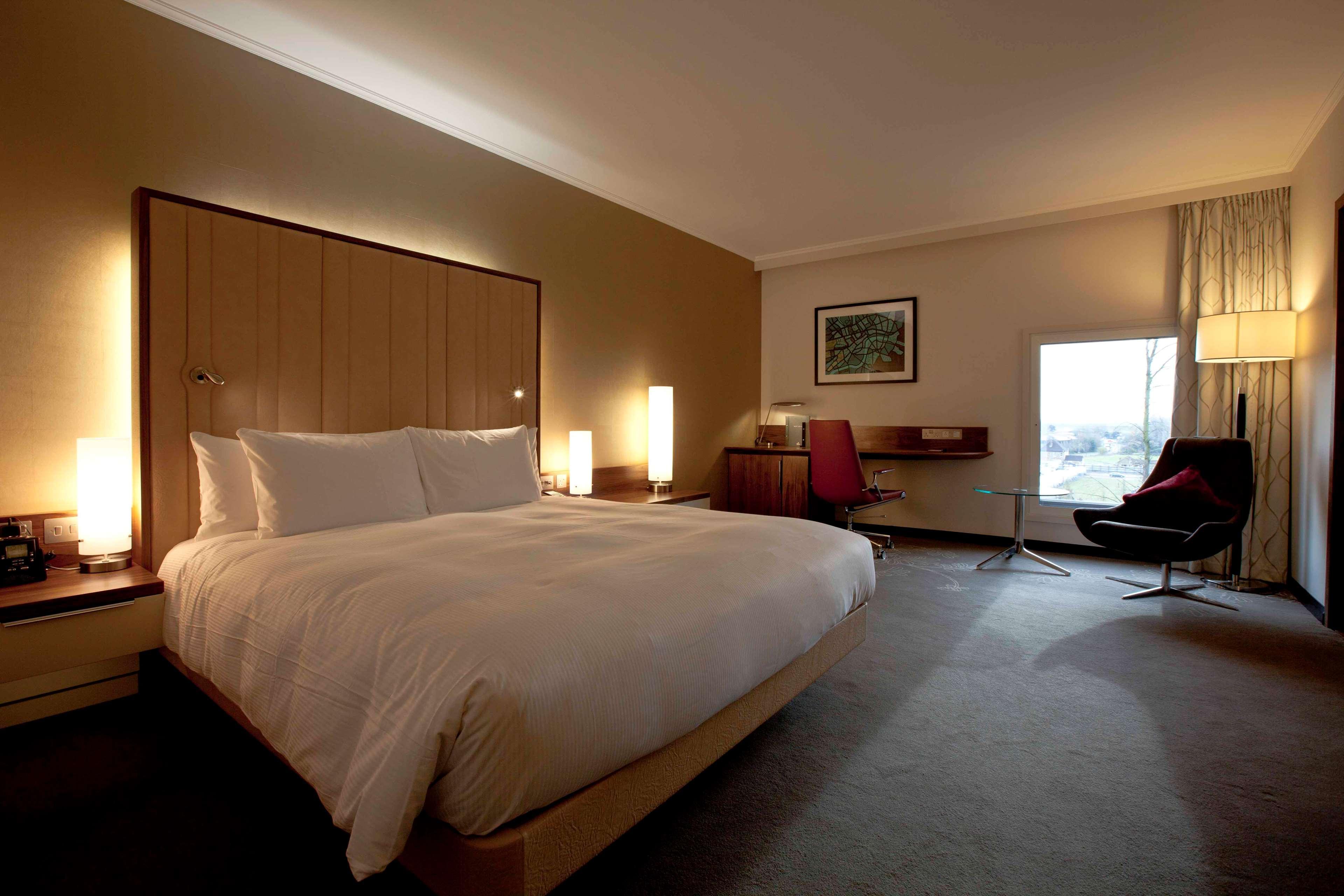 Hilton London Heathrow Airport Terminal 5 Hotell Hillingdon Rom bilde