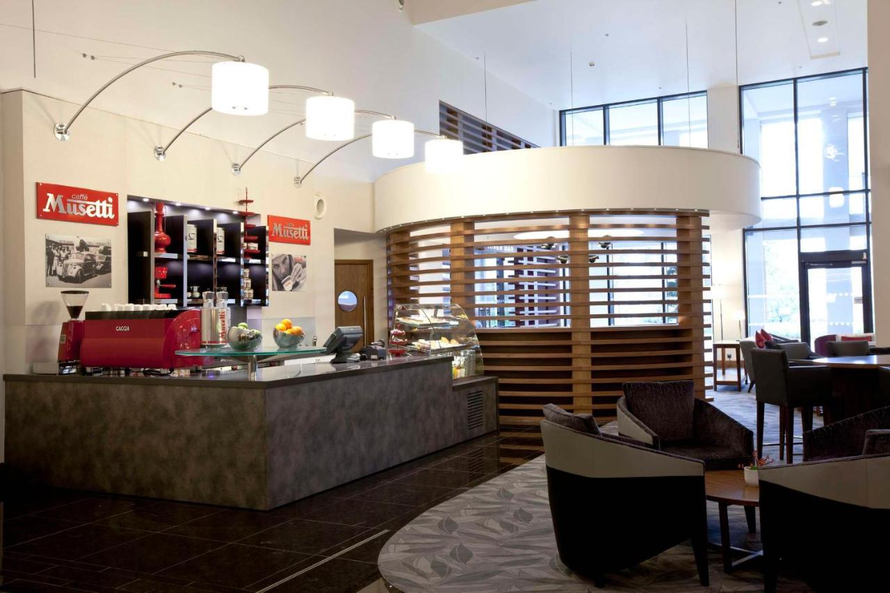 Hilton London Heathrow Airport Terminal 5 Hotell Hillingdon Eksteriør bilde